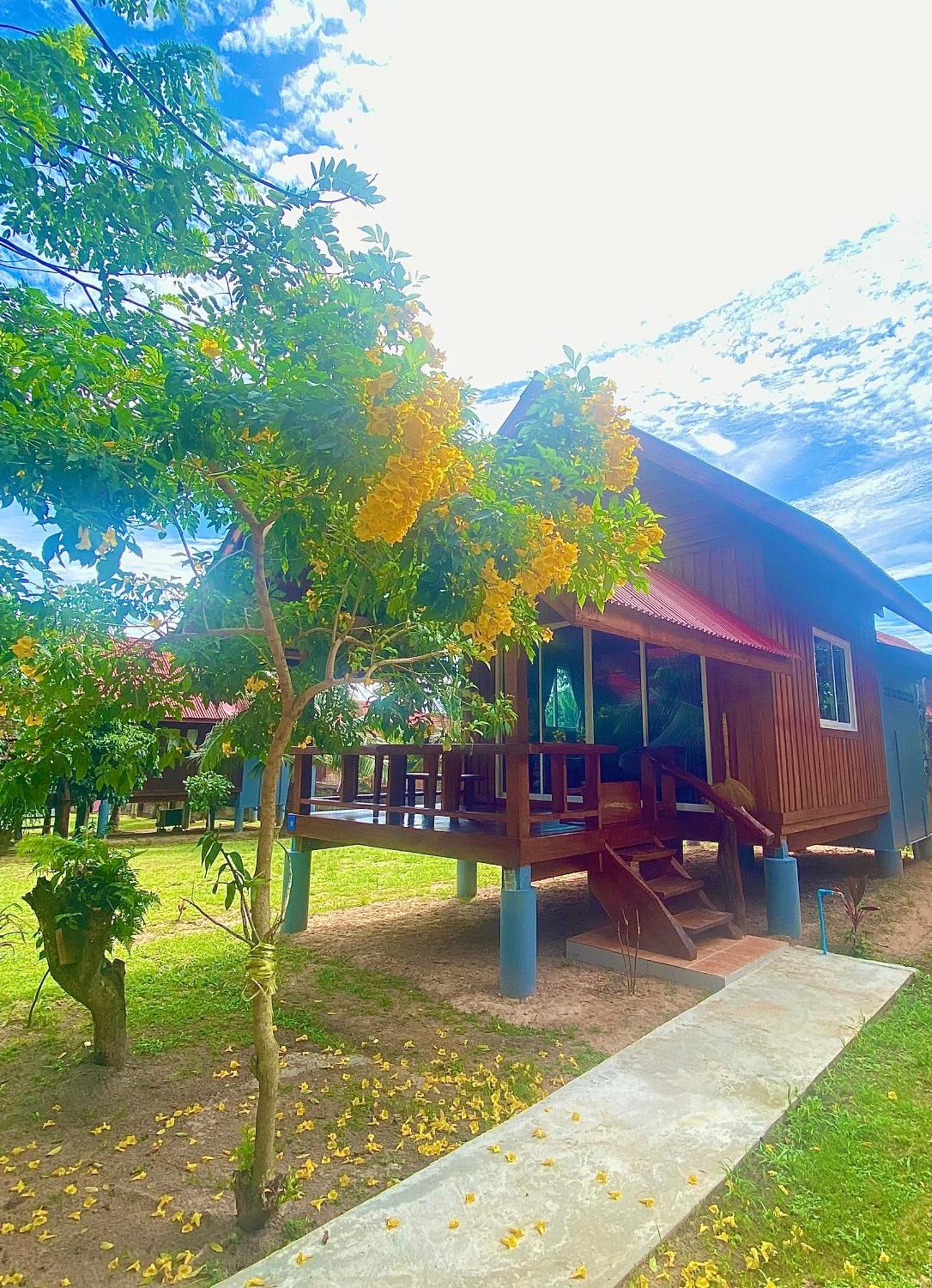 Nadia Resort Kohjum Koh Jum Exterior photo